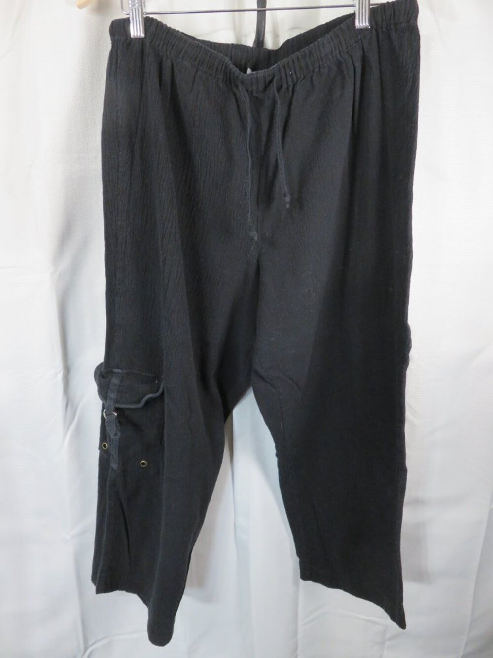 Chico’s  Women’s Cotton Capri Size 2 40 x 23 inches